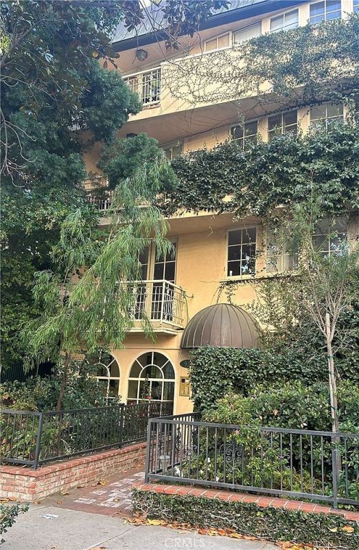 Charming Haven in the Heart of LA