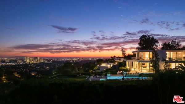 Luxe Living at 1500 N Gilcrest Dr, Beverly Hills, CA 90210