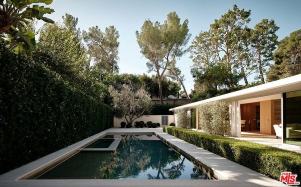 Tranquil Oasis in Beverly Hills